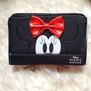 BNIB Box Disney Minnie Mouse Black and Red Bow Wallet